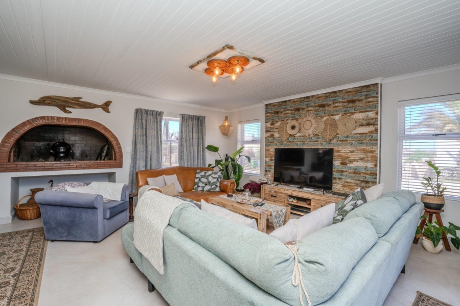 3 Bedroom Property for Sale in Bluewater Bay Western Cape